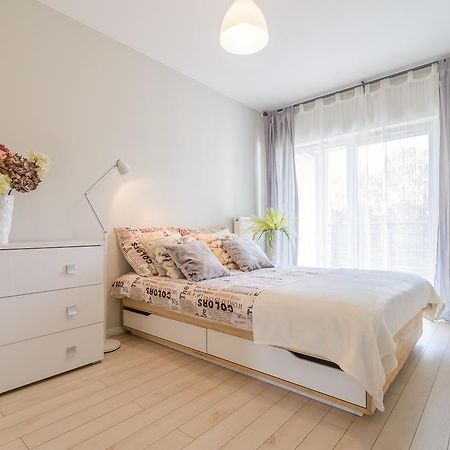 Na Grobli 16A Apartment Wroclaw Bagian luar foto