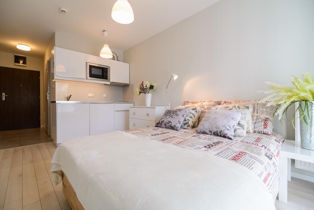 Na Grobli 16A Apartment Wroclaw Bagian luar foto